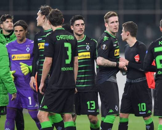 16.02.2017, Fussball, UEFA Europa League, Saison 2016 2017, Zwischenrunde, Borussia Moenchengladbach - AC Florenz, v.re., Thorgan Hazard (Borussia Moenchengladbach), Andre Hahn (Borussia Moenchengladbach), Lars Stindl (Borussia Moenchengladbach), Andreas Christensen (Borussia Moenchengladbach), Jannik Vestergaard (Borussia Moenchengladbach), Torwart Yann Sommer (Borussia Moenchengladbach)