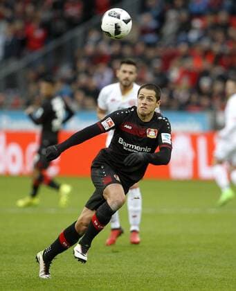 Leverkusen, Bayarena, 25.02.17: Javier Hernandez Chicharito (Bayer 04 Leverkusen) am Ball im Spiel der 1. Bundesliga zwischen Bayer 04 Leverkusen vs. FSV Mainz 05 in der Saison 2016 2017.