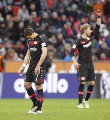 Leverkusen, Bayarena, 25.02.17: Javier Hernandez Chicharito (Bayer 04 Leverkusen) (L) und Stefan Kießling (Bayer 04 Leverkusen) enttäuscht im Spiel der 1. Bundesliga zwischen Bayer 04 Leverkusen vs. FSV Mainz 05 in der Saison 2016 2017.