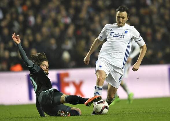 Bilder des Tages - SPORT Fußball, EL, FC Kopenhagen - Ajax Amsterdam DK: 20170309, K¿benhavn, Danmark: Europa League fodbold, 1 8 finale, FC K¿benhavn - AFC Ajax: Lasse Schöne, AFC Ajax og William Kvist, FC K¿benhavn, FCK Foto: Lars M¿ller UK: 20170309, Copenhagen, Denmark: Europa League football, 1 8 final, FC Copenhagen - AFC Ajax: Lasse Schöne, AFC Ajax, William Kvist, FC K¿benhavn, FCK