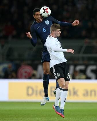 Fußball Länderspiel: Deutschland - England am 22.03.2017, International Friendly Länderspiel Germany - England, Signal Iduna Park Dortmund, Germany, xmdx, freundschaftsspiel, testspiel, germany, england, dfb, nationalmannschaft, die mannschaft, Chris Smalling (6 Manchester United ManU England), Timo WERNER (24, Deutschland, Germany) Deutschland - England