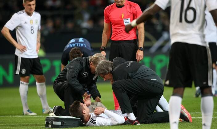 Fußball Länderspiel: Deutschland - England am 22.03.2017, International Friendly Länderspiel Germany - England, Signal Iduna Park Dortmund, Germany, xmdx, freundschaftsspiel, testspiel, germany, england, dfb, nationalmannschaft, die mannschaft, Julian WEIGL (15, Deutschland, Germany) Deutschland - England