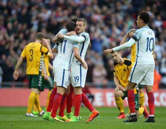 Fußball, WM Quali, England - Litauen England s Jamie Vardy celebrates scoring his sides second goal during the World Cup Qualifying match at Wembley Stadium, London. Picture date: March 26th, 2017. Pic credit should read: David Klein Sportimage EDITORIAL USE ONLY. No use with unauthorised audio, video, data, fixture lists, club league logos or live services. Online in-match use limited to 120 images, no video emulation. No use in betting, games or single club league player publications.