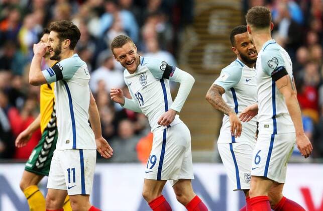 Fußball, WM Quali, England - Litauen Jamie Vardy of England celebrates after scoring his sides second goal during the Group F World Cup Qualifier at Wembley Stadium, London. Picture date: March 26th, 2017. Pic credit should read: Matt McNulty Sportimage EDITORIAL USE ONLY. No use with unauthorised audio, video, data, fixture lists, club league logos or live services. Online in-match use limited to 120 images, no video emulation. No use in betting, games or single club league player publications.