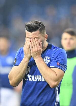 Fussball, UEFA Europa League, Saison 2016 2017, Viertelfinale , FC Schalke 04 vs Ajax Amsterdam 20.04.2017, Veltinsarena Gelsenkirchen, Sead Kolasinac, S04, Aktion, Einzelbild,, enttäucht