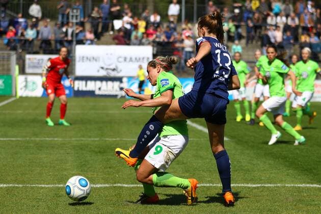 Fussball, Frauen, 1. Bundesliga, Saison 2016 17, 19. Spieltag, 1. FFC Turbine Potsdam - VfL Wolfsburg, Anna Blässe (Nr. 9, VfL Wolfsburg), Lia Wälti (Nr. 13, 1. FFC Turbine Potsdam), 07.05.17, Copyright: xMichaelxHundtx xMatthiasxKochx