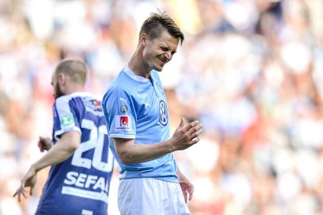 170521 Malmö FFs Markus Rosenberg deppar efter missad malchans under fotbollsmatchen i Allsvenskan mellan Malmö FF och Norrköping den 21 maj 2017 i Malmö. Copyright: LUDVIGxTHUNMAN BB170521LT036