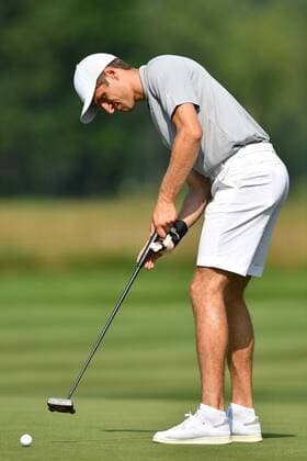 Thomas MUELLER (MÜLLER,Bayern Muenchen) mit Daumenschiene,Verband, Aktion,Einzelaktion, Einzelbild,Freisteller,Ganzkoerperaufnahme,ganze Figur. ProAm ,GOLF,BMW International Open 2017 am 21.06.2017 in Muenchen Eichenried.