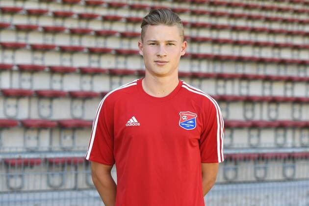 Florian Wiedl (Unterhaching, 28) Einzelbild, Aktion, Action, Porträt, Portrait, Fußball, GER, 3.Liga, Porträttermin 2017 2018, SpVgg Unterhaching, xslx