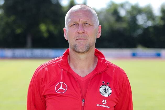 Markus Högner (Co-Trainer, Assistenztrainer, DFB-Frauen), Porträt, Portrait, Einzelbild, Vorstellung, Präsentation, Europameisterschaft 2017, EM-Kader der DFB-Frauen zur UEFA Women s EURO 2017, Deutschland, Deutscher Kader, Fussball, Frauen, Fototermin DFB-Frauen, EM-Kader 2017, xozx
