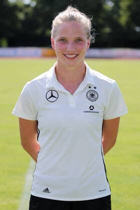 Tabea Kemme (DFB-Frauen, 22), Porträt, Portrait, Einzelbild, Vorstellung, Präsentation, Europameisterschaft 2017, EM-Kader der DFB-Frauen zur UEFA Women s EURO 2017, Deutschland, Deutscher Kader, Fussball, Frauen, Fototermin DFB-Frauen, EM-Kader 2017, xozx