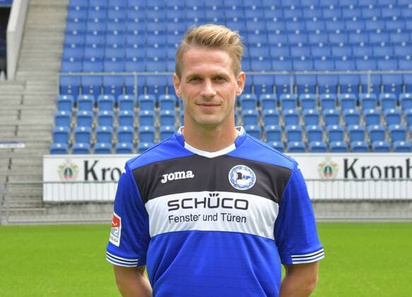 04.07.2017, Fussball, 2. LIGA, Saison 2017 2018, SCHÜCO-ARENA, BIELEFELD Fußball, GER, 2.BL, Portraittermin 2017 2018, DSC Arminia Bielefeld Sören Brandy (Arminia Bielefeld), Aktion, Einzelbild, Quer, Portrait