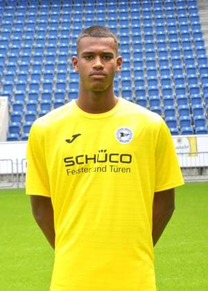 04.07.2017, Fussball, 2. LIGA, Saison 2017 2018, SCHÜCO-ARENA, BIELEFELD Fußball, GER, 2.BL, Portraittermin 2017 2018, DSC Arminia Bielefeld Baboucarr Gaye (Arminia Bielefeld), Aktion, Einzelbild, Hoch, Portrait