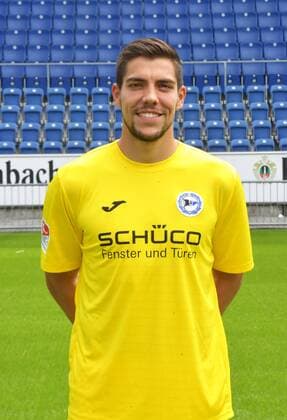 04.07.2017, Fussball, 2. LIGA, Saison 2017 2018, SCHÜCO-ARENA, BIELEFELD Fußball, GER, 2.BL, Portraittermin 2017 2018, DSC Arminia Bielefeld Stefan Ortega Moreno (Arminia Bielefeld), Aktion, Einzelbild, Hoch, Portrait