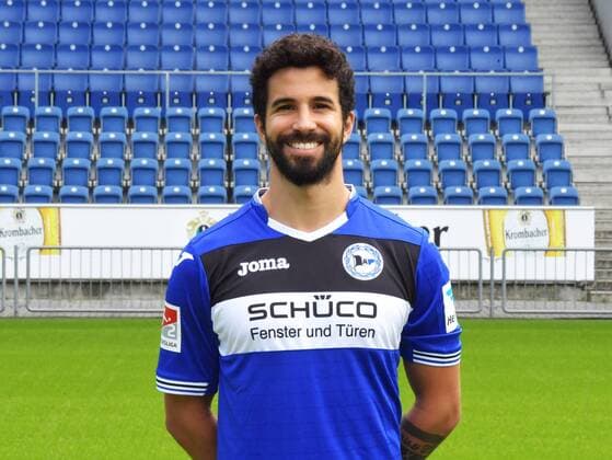04.07.2017, Fussball, 2. LIGA, Saison 2017 2018, SCHÜCO-ARENA, BIELEFELD Fußball, GER, 2.BL, Portraittermin 2017 2018, DSC Arminia Bielefeld Nils Teixeira (Arminia Bielefeld), Aktion, Einzelbild, Quer, Portrait