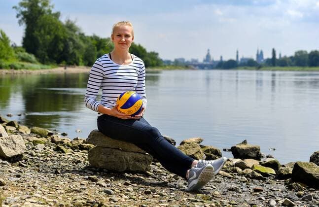 Volleyball, Dresdner SC - Shooting Neuzugang Piia Korhonen in Dresden-Pieschen an der Elbe, Dresdner SC , Volleyball, 1. Bundesliga Frauen, 1. Liga, DSC, Saison 2017 2018, Dresden, 11.07.2017,