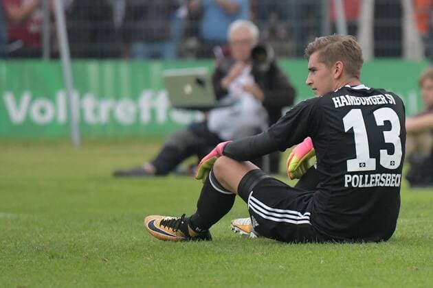 Deutschland, Neumünster, Grümmi Arena, Fussball, 1., 2. Bundesliga, Saison 2017 2018 , Testspiel, Hamburger SV (HSV), Holstein Kiel (Kiel), Julian Pollersbeck(HSV)