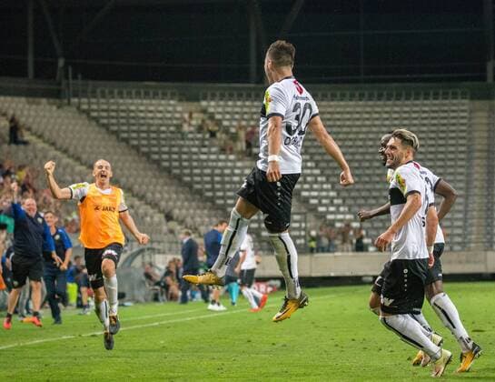 03.08.2017, Tivoli Stadion, Innsbruck, AUT, UEFA EL, Cashpoint SCR Altach vs KAA Gent, Qualifikation, 3. Runde, Rueckspiel, im Bild Torjubel nach dem 3:1 durch Kristijan Dobras (SCR Altach) during the UEFA Europaleague Qualifier 3rd round, 2nd leg match between Cashpoint SCR Altach and KAA Gent at the Tivoli Stadion in Innsbruck, Austria on 2017 08 03. Innsbruck EP_fei