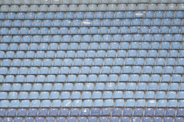 Leere Sitzreihen, Plätze, Sitzplätze, Block, Fanblock, Symbolfoto, Symbolbild, leere Ränge, Strafe, Sperre, Geisterspiel, Zuschauerausschluss, Fussball, 3. Liga, 1. FC Magdeburg - SV Werder Bremen II, xtgx