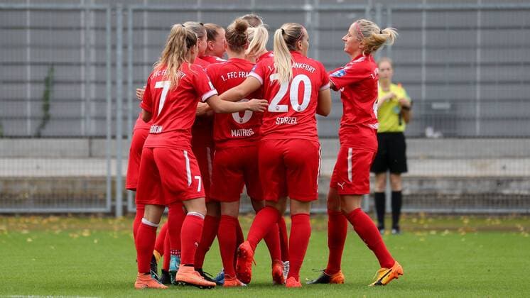 Spielerinnen 1. FFC Frankfurt jubeln über das Tor zum 0:1, Jubel, Torjubel, Torerfolg, celebrate the goal, goal, celebration, Jubel ueber das Tor, optimistisch, Action, Aktion, Fussball, Allianz Frauen-Bundesliga, TSG 1899 Hoffenheim - 1. FFC Frankfurt,