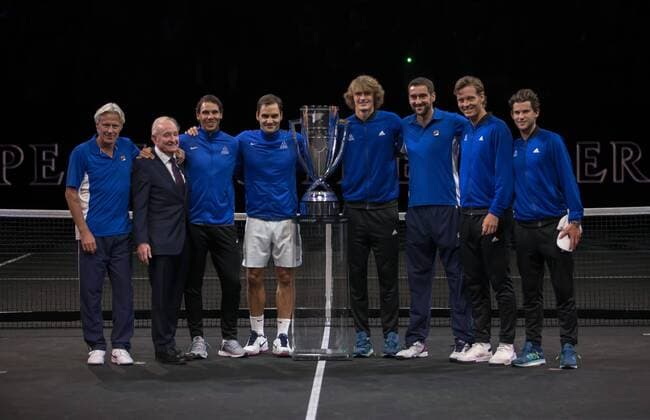 September 24, 2017 - Prague, Czech Republic - Marin Cilic, Bjorn Borg, Rafael Nadal, Alexander Zverev, Dominic Thiem, Roger Federer, Rod Laver and Tomas Berdych of Team Europe lift the Laver Cup trophy on the final day of the Laver cup on September 24, 2017 in Prague, Czech Republic. The Laver Cup consists of six European players competing against their counterparts from the rest of the World. Europe will be captained by Bjorn Borg and John McEnroe will captain the Rest of the World team. The event runs from 22-24 September. Laver Cup - Day Three - ZUMAn230 20170924_zaa_n230_302 Copyright: xRobertxSzaniszlox