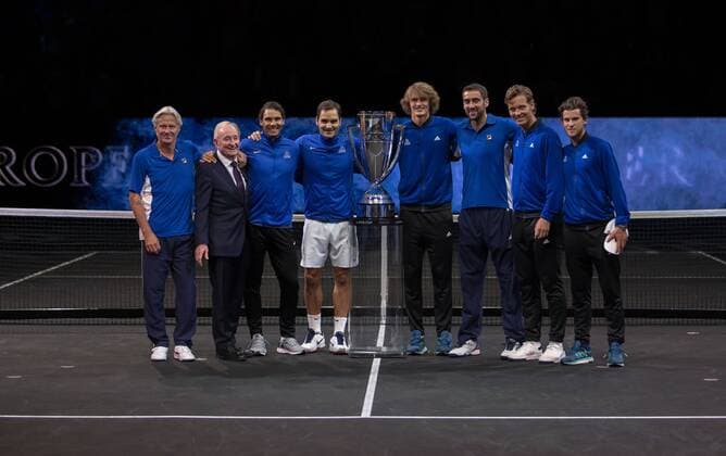 September 24, 2017 - Prague, Czech Republic - Marin Cilic, Bjorn Borg, Rafael Nadal, Alexander Zverev, Dominic Thiem, Roger Federer, Rod Laver and Tomas Berdych of Team Europe lift the Laver Cup trophy on the final day of the Laver cup on September 24, 2017 in Prague, Czech Republic. The Laver Cup consists of six European players competing against their counterparts from the rest of the World. Europe will be captained by Bjorn Borg and John McEnroe will captain the Rest of the World team. The event runs from 22-24 September. Laver Cup - Day Three - ZUMAn230 20170924_zaa_n230_303 Copyright: xRobertxSzaniszlox