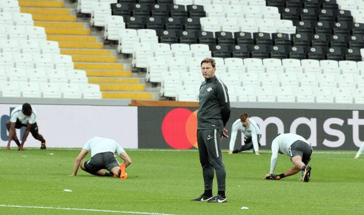 RB Leipzig - Training Fussball Champions League Istanbul, 25.09.2017, Vodafone Park, Fussball, UEFA Champions League, Gruppe G, 2.Spieltag , Besiktas Istanbul vs. RB Leipzig , Training am Vortag des Spieles. , Im Bild; Trainer Ralph Hasenhüttl Hasenhuettl (RB Leipzig). ,