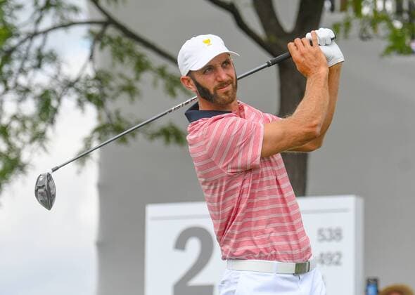 Friday September 29, 2017: Dustin Johnson of the United States watches his tee shot on the 2nd hole during the second round of the Presidents Cup at Liberty National Golf Course in Jersey City, New Jersey. CSM PGA Golf Herren 2017: Presidents Cup SEPT 29 - ZUMAc04_ 20170929_zaf_c04_038 Copyright: xGregoryxVasilx