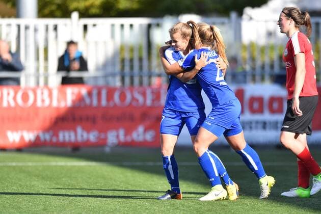 Jubel, Freuen, celebrate, happy, cheer , Goal Celebration über das 0:6 Anna Gasper (Potsdam, 7) mit Torschützin Nina Ehegötz (Potsdam, 22), DFB Pokal der Frauen , FSV Gütersloh - 1.FFC Turbine Potsdam, xmkx
