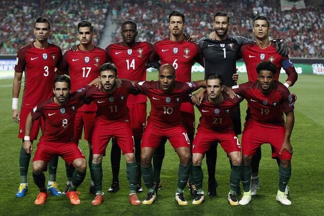 October 10, 2017 - Lisbon, Portugal - Portuguese team lineup Mannschaftsbild Totale with (left to right; top down) Pepe, Andre Silva, William Carvalho, Jose Fonte, Rui Patricio, Joao Moutinho, Bernardo Silva, Joao Mario, Cedric Soares, Eliseu during the FIFA World Cup WM Weltmeisterschaft Fussball WC 2018 football qualifier match between Portugal and Switzerland, in Lisbon, on October 10, 2017. Portugal - Switzerland - World Cup 2018 Qualifier.WC-2018-QUALIFIER-POR-SUI - ZUMAn230 20171010_zaa_n230_704 Copyright: xCarlosxPalmax
