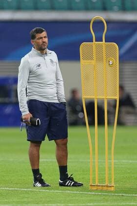 Training Porto Champions League Leipzig, 16.10.2017, Red Bull Arena, Fussball, UEFA Champions League, Gruppe G, 3.Spieltag, Training am Vortag des Spiels , RB Leipzig vs. FC Porto , FC Porto Training. , Im Bild: Trainer Sergio Conceicao Conceicao (Porto)