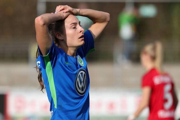 Tessa Wullaert (Wolfsburg, 10), enttäuscht schauend, Enttäuschung, Frustration, disappointed, pessimistisch, Fussball, Allianz Frauen-Bundesliga, SC Freiburg - VfL Wolfsburg,