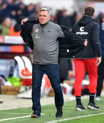 Olaf Janssen (Trainer St.Pauli), enttäuscht 1. FC Union Berlin - FC St. Pauli 2.Bundesliga 2017 2018, Saison 2017 2018, Fußball, Fussball, DFL, soccer, Herren, Deutschland, Germany, Berlin, 4.11.2017 Stadion Alte Foersterei
