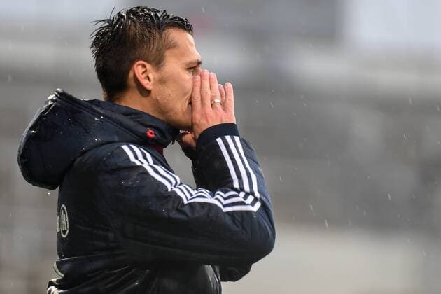 Trainer Thomas Wörle (Coach Thomas Woerle, FC Bayern München, FCB) gibt Anweisungen, gestikuliert, mit den Armen gestikulieren, gives instructions, gesticulate Einzelbild, Aktion, Action Porträt, Portrait, Fussball,Allianz Frauen-Bundesliga, FC Bayern München - MSV Duisburg,