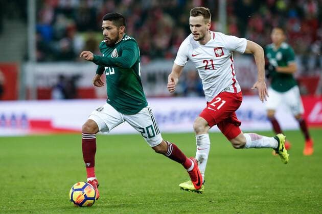 Bilder des Tages - SPORT Fußball, Polen - Mexiko Gdansk, 13.11.2017 Pilka nozna. Reprezentacja Polski. Mecz towarzyski Polska - Meksyk, Gdansk, Polska., Football. national team Nationalteam of Poland. Friendly match Poland - Mexico, Gdansk, Poland., NZ: javier aguino , tomasz kedziora , FOT. WOJCIECH FIGURSKI 058sport.pl NEWSPIX.PL --- Newspix.pl FRANCE OUT! 20171113_003_IGA4516