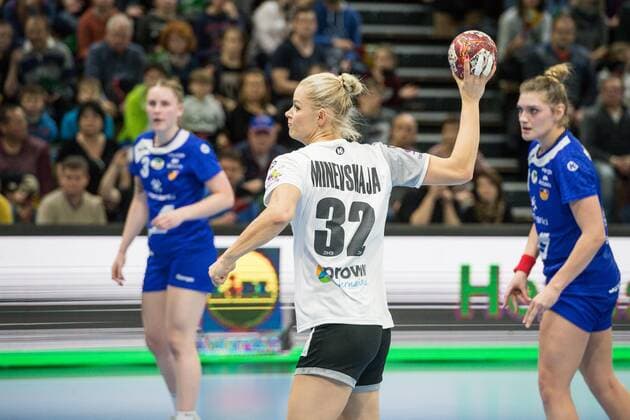 GER, HB Damen, FSP, Deutschland (GER) vs. Island (ISL) 25.11.2017, BallsportARENA, Dresden, GER, HB Damen, FSP, Deutschland (GER) vs. Island (ISL), im Bild Evgenija Minevskaja ( 32, Deutschland),