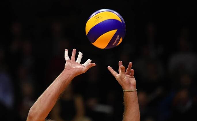Pierre Pujol (BR Volleys), beim Zuspiel BR Volleys Berlin-TSV Herrsching Deutsche Volleyball Liga, DVV-Pokal, 2017 2018, Hauptrunde, Herren, Männer, Volleyball, Deutschland, Germany, Max-Schmeling-Halle Berlin, 25.11.2017