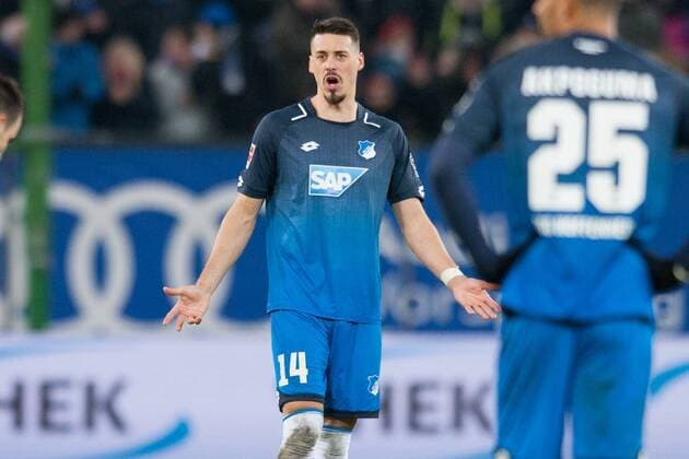 Sandro WAGNER (1899) ist enttaeuscht, enttäuscht, Enttäuschung, Enttaeuschung, traurig, frustriert, Frust, gefrustet, Fussball 1. Bundesliga, 13. Spieltag, Hamburger SV (HH) - TSG 1899 Hoffenheim (1899) 3:0, am 26.11.2017 in Hamburg Deutschland. Â