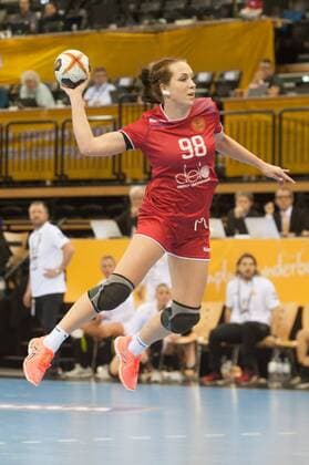 GER, IHF WM 2017, Montenegro (MNE) vs Russland (RUS) 03.12.2017, EWE Arena, Oldenburg, Germany, 23.IHF World Championship WM Weltmeisterschaft 2017 Women, first round, Group C, Montenegro vs Russland, im Bild Yulia MARKOVA (RUS 98 )