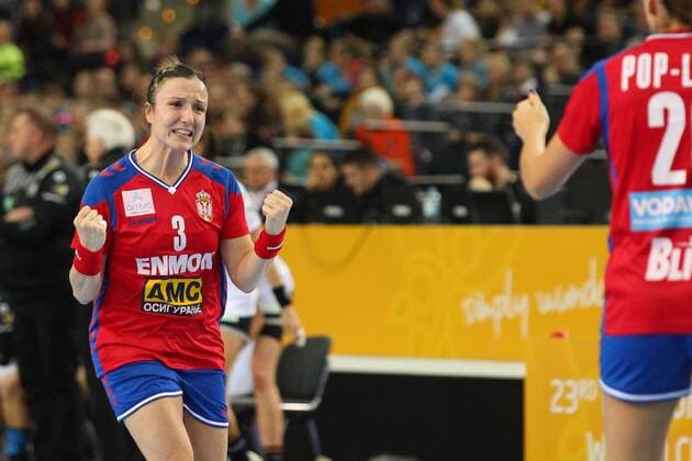 Germany Deutschland vs. Serbien Serbia, 05.12.2017 23rd IHF Women s Handball World Championship WM Weltmeisterschaft Germany 2017, Preliminary round, Group D, Germany vs. Serbia, Arena Leipzig. Handball Weltmeisterschaft der Frauen, Vorrunde, Gruppe D, Deutschland vs. Serbien. Im Bild: Katarina Krpez Slezak ( 3, SRB), Jubel.