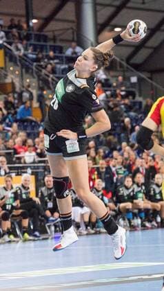GER, IHF WM 2017, Deutschland (GER) vs. China (CHN) 06.12.2017, Arena, Leipzig, GER, IHF WM 2017, Deutschland (GER) vs. China (CHN), im Bild Emily Boelk ( 20, Deutschland),