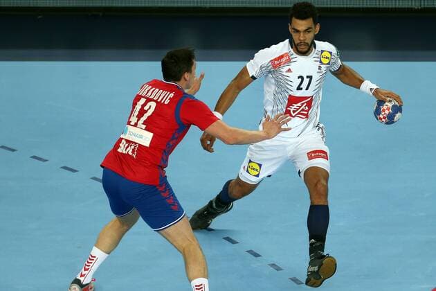 Handball, EM, Serbien - Frankreich European Handball Championship, Group I, 3rd round, Serbia - France 22.01.2018., Arena Zagreb, Zagreb, Croatia - 2018 European Men s Handball Championship, Group I, 3rd round, Serbia - France. Nemanja Obradovic, Adrien Dipanda. DaliborxUrukalovic PIXSELL