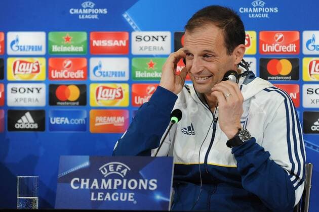 IPP20180212 Football - soccer: UEFA Champions League 2017 2018, Juventus Turin - Tottenham Hotspur, massimiliano allegri allenatore juventus con le cuffie per la traduzione (Hinweis: Verwendung nur in Deutschland - only Germany) *** IPP20180212 football soccer UEFA Champions League 2017 2018 Juventus Turin Tottenham Hotspur massimiliano allegri allenatore juventus con le cuffie per la is note use only in Germany only Germany
