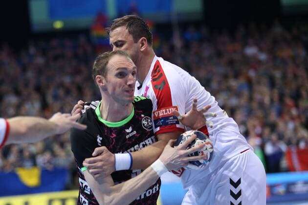 SG Flensburg-Handewitt - Telekom Veszprem HC, EHF Champions League; Flensburg, 25.02.18 Flensburg, 25.02.18, Handball, VELUX EHF Champions League, Saison 2017 2018, Gruppenphase, SG Flensburg-Handewitt - Telekom Veszprem HC : Holger Glandorf (SG Flensburg-Handewitt, 09) , Momir Ilic (Telekom Veszprem HC, 13)