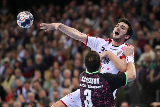 SG Flensburg-Handewitt - Telekom Veszprem HC, EHF Champions League; Flensburg, 25.02.18 Flensburg, 25.02.18, Handball, VELUX EHF Champions League, Saison 2017 2018, Gruppenphase, SG Flensburg-Handewitt - Telekom Veszprem HC : Petar Nenadic (Telekom Veszprem HC, 34), Tobias Karlsson (SG Flensburg-Handewitt, 03)