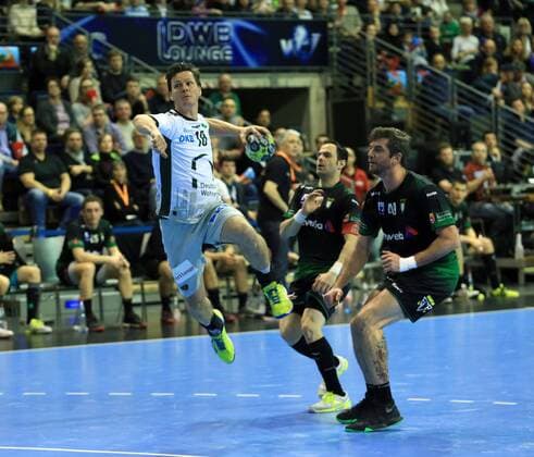 GER, EHF Cup 2018, FUECHSE BERLIN VS. Helvetia Anaitasuna 04.03.2018, Max Schmeling Halle, Berlin, GER, EHF Cup 2018, FUECHSE BERLIN VS. Helvetia Anaitasuna, im Bild Hans Lindberg (Fuechse Berlin 18), Miguel Arraras (Helvetia Anaitasuna 20), Raul Campos (Helvetia Anaitasuna 49)