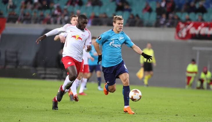 RB Leipzig - St.Petersburg Fussball Euro League Leipzig, 08.03.2018, Red Bull Arena, Fussball, UEFA EURO EM Europameisterschaft Fussball League, Achtelfinale, Hinspiel , RB Leipzig vs. Zenit St. Petersburg. , Im Bild von links; Dayot Upamecano (5, RB Leipzig) und AleksandrÊKokorin (9, Zenit). ,