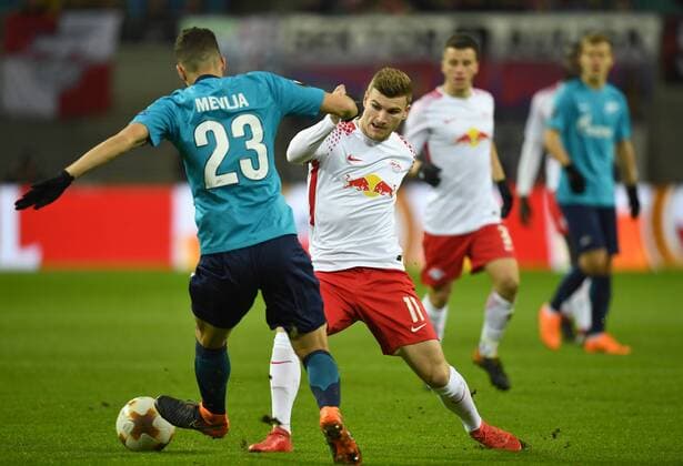 Fussball, Herren, Saison 2017 2018, Europa League (Achtelfinale, Hinspiel), RB Leipzig - Zenit St. Petersburg, v. l. Miha Mevlja ( 23, Zenit St. Petersburg), Timo Werner (RB Leipzig), 08.03. 2018, Copyright: xMatthiasxKochx