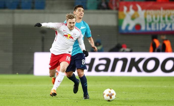 RB Leipzig - St.Petersburg Fussball Euro League Leipzig, 08.03.2018, Red Bull Arena, Fussball, UEFA EURO EM Europameisterschaft Fussball League , Achtelfinale Hinspiel, RB Leipzig vs. FK Zenit St. Petersburg , Im Bild: Emil Forsberg (10, RB Leipzig) vor MatiasÊKranevitter (8, Zenit). ,