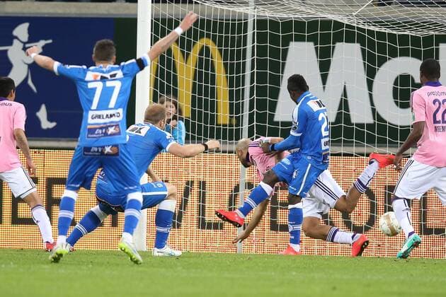 - GENT, BELGIUM: Gent s Laurent Depoitre scores a goal during the Jupiler Pro League match between KAA Gent and RSC Anderlecht, Thursday 30 April 2015 in Gent, on the fifth day of the Play-off 1. BRUNOxFAHY x80475126x